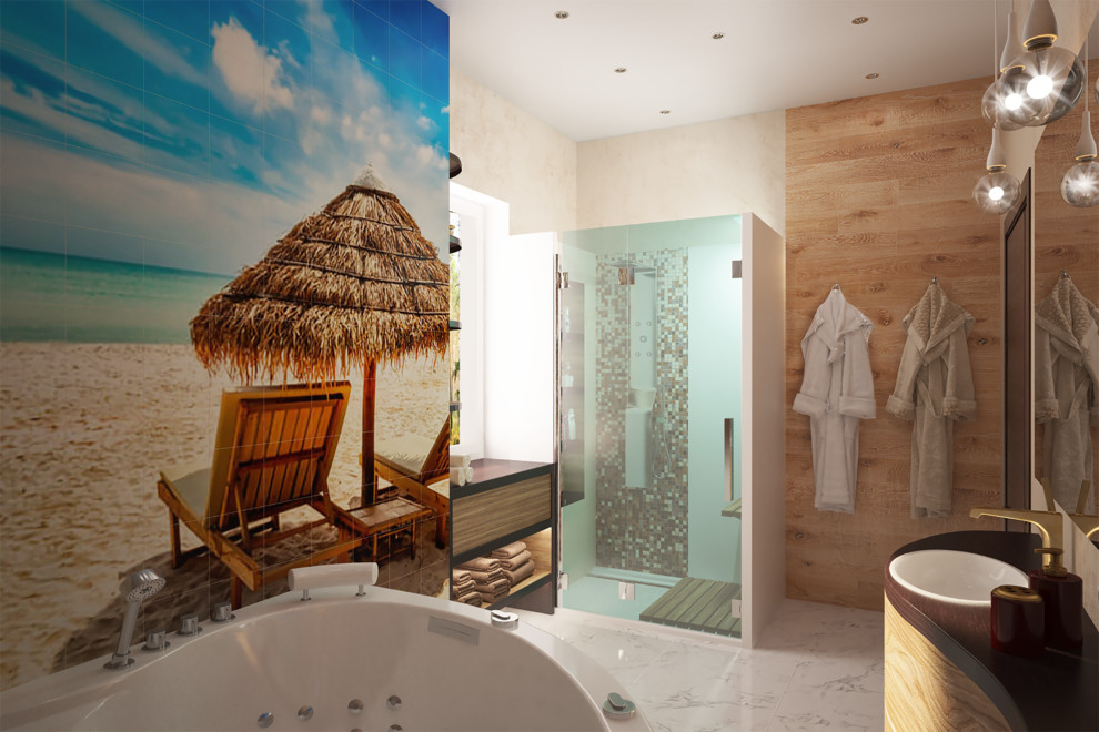 Ванная с мозаичным панно