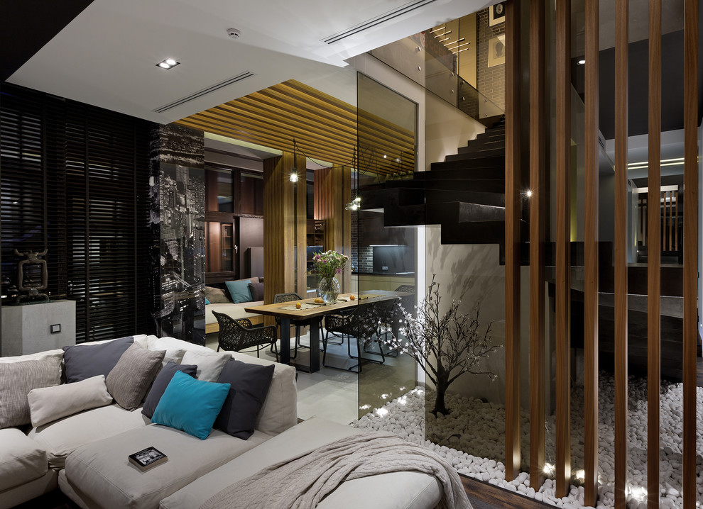 Code of HAPPINESS. Penthouse 23/77