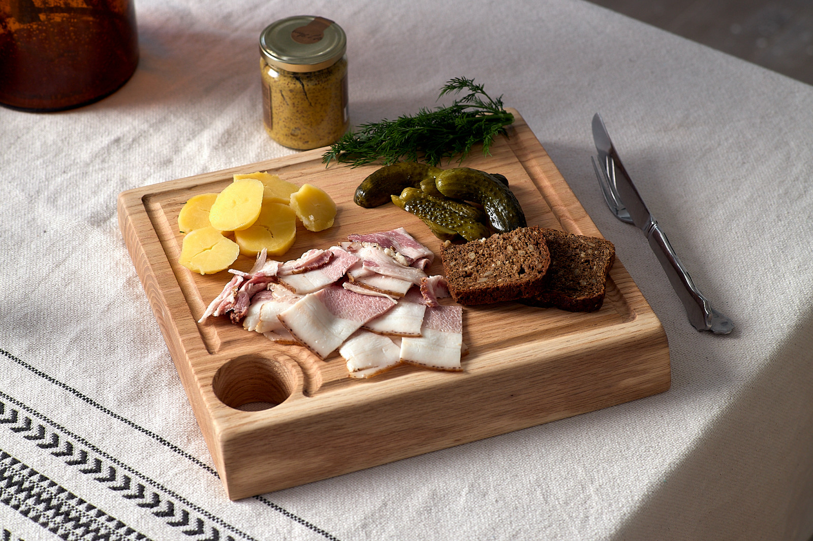 Доска для разделки, сервировки и подачи блюд