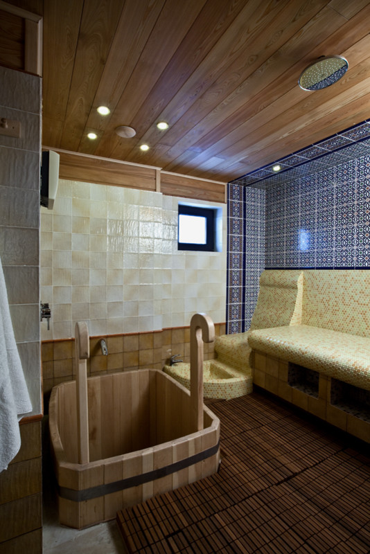 Офуро, сталактиты и банный дух. Проект для телепередачи «Дачный ответ».