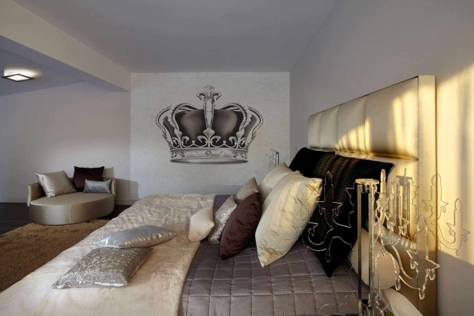 ДОМ 1800 КВ.М. КРИСТАЛ ИСТРА