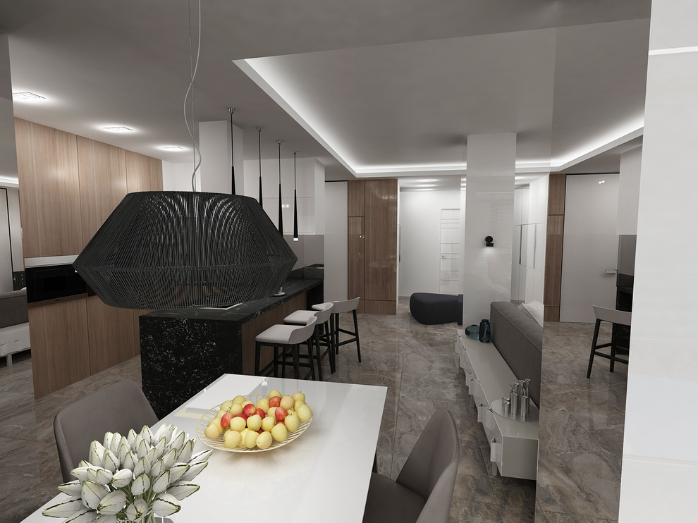 Трехкомнатная на Мосфильмовской г.Москва