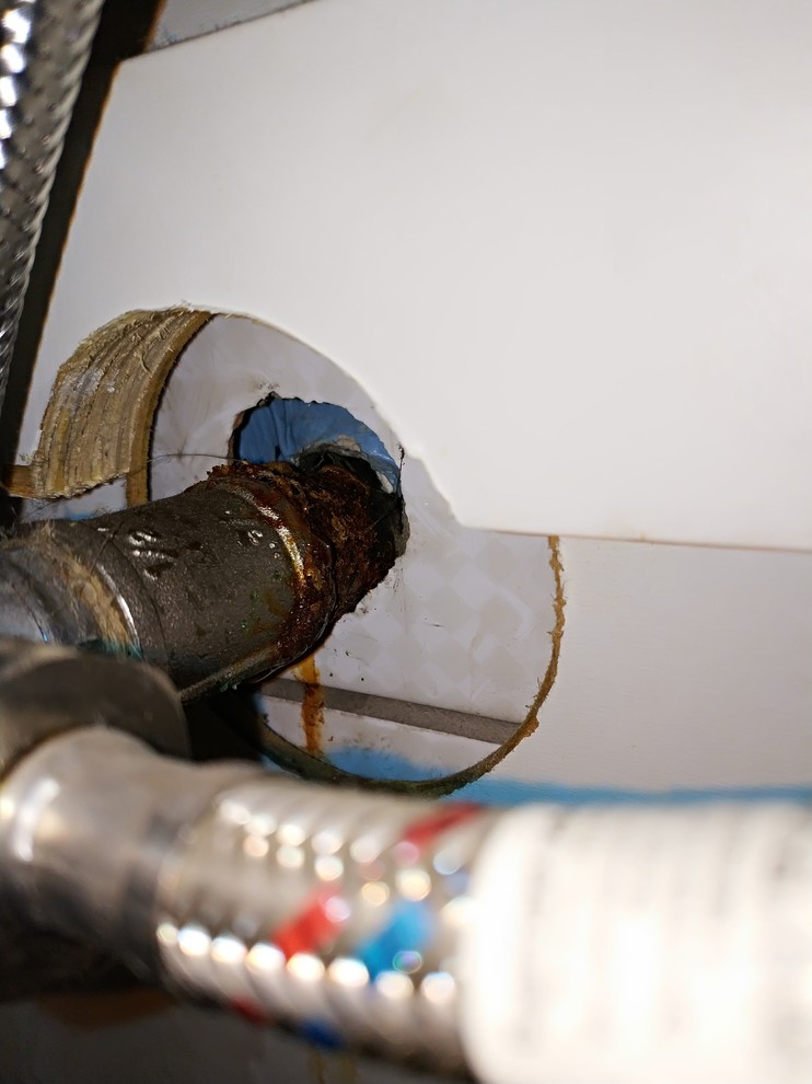 Обложка проекта: Замена водорозеток в 3-к квартире на Шпалерной улице