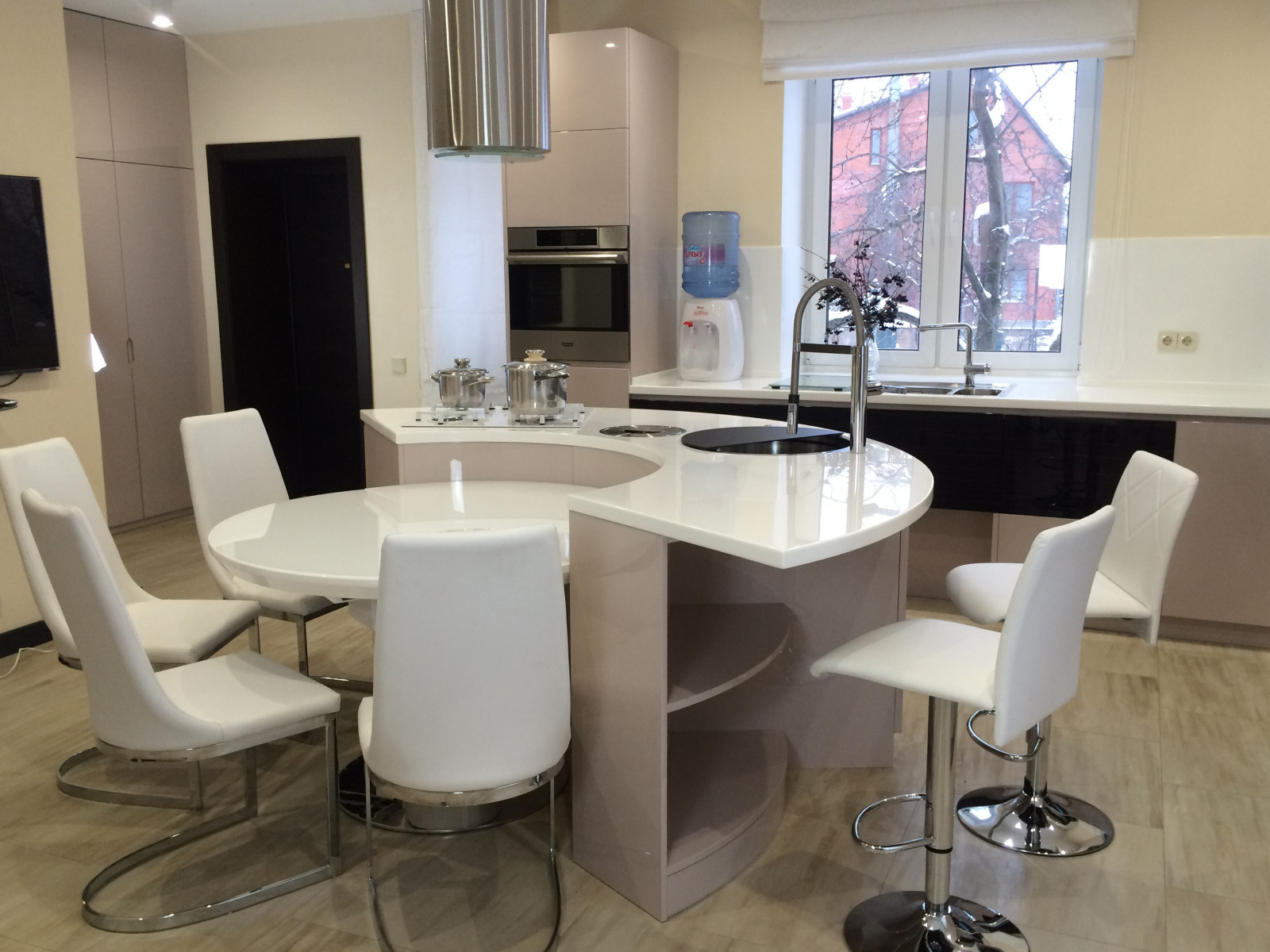 Флай на улице Лесной