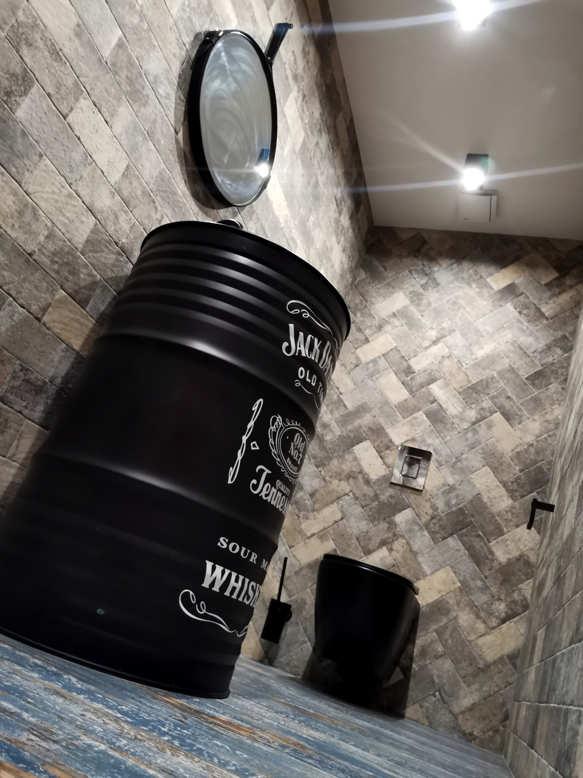 САНУЗЕЛ В СТИЛЕ "ЛОФТ"