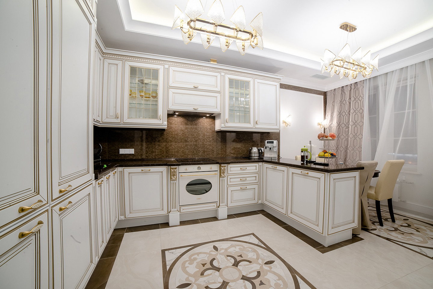 Ремонт пятикомнатной квартиры 210 кв.м в стиле неоклассика