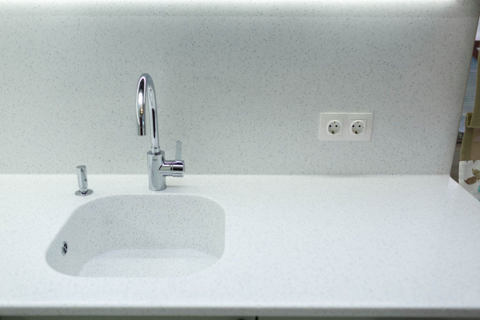 Кухня оливкового цвета