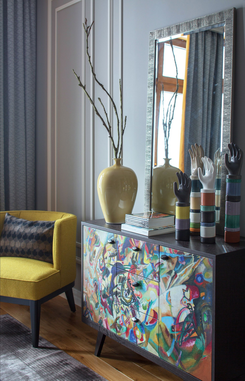 Квартира на стыке классики и поп - арта