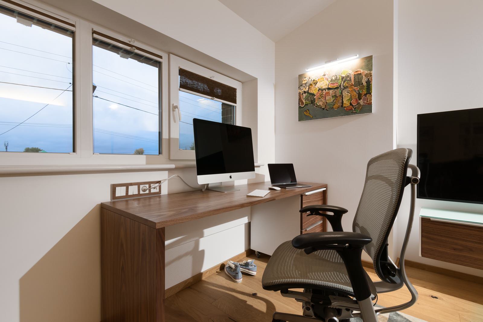 Дом у озера