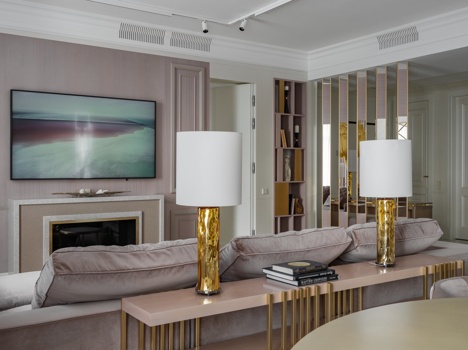 Люкс интерьер гостиной в Квартире 160 кв. м. в стиле Неоклассика