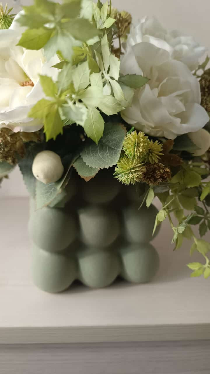 Обложка проекта: Интерьерные букеты из искусственных цветов