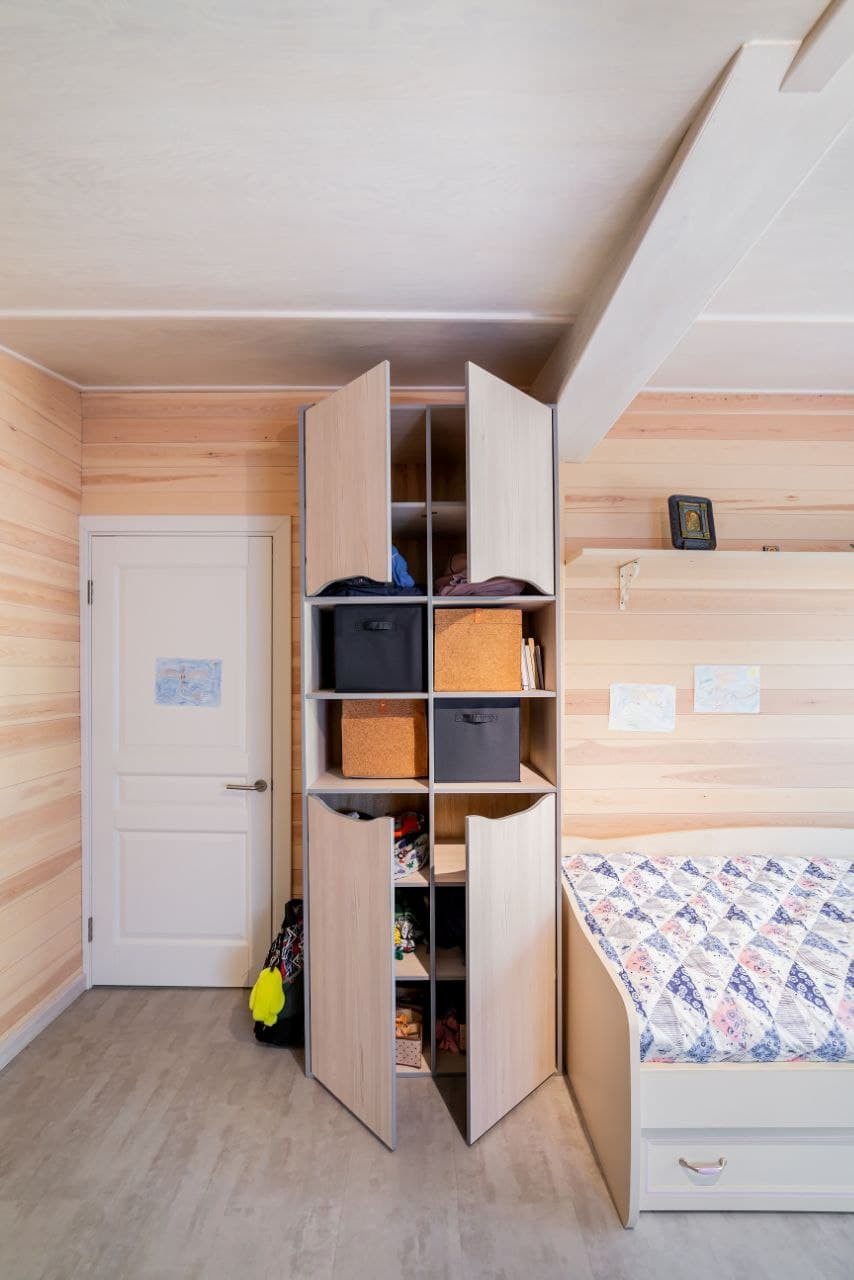 Детская комната с мебелью для двоих детей