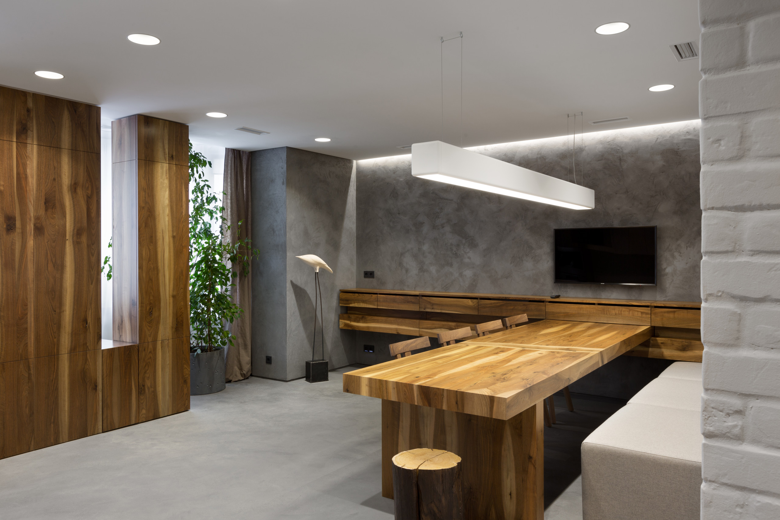 Houzz Украина: Минималистичная квартира с четырьмя уровнями