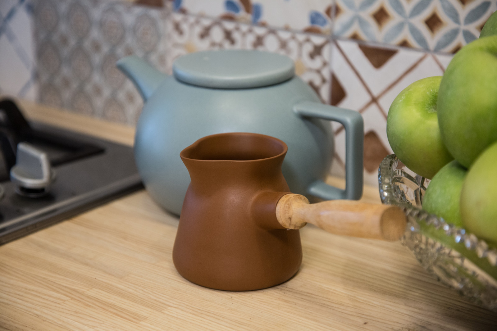 В гостях: Ремонт ветхого дома для женщины в возрасте