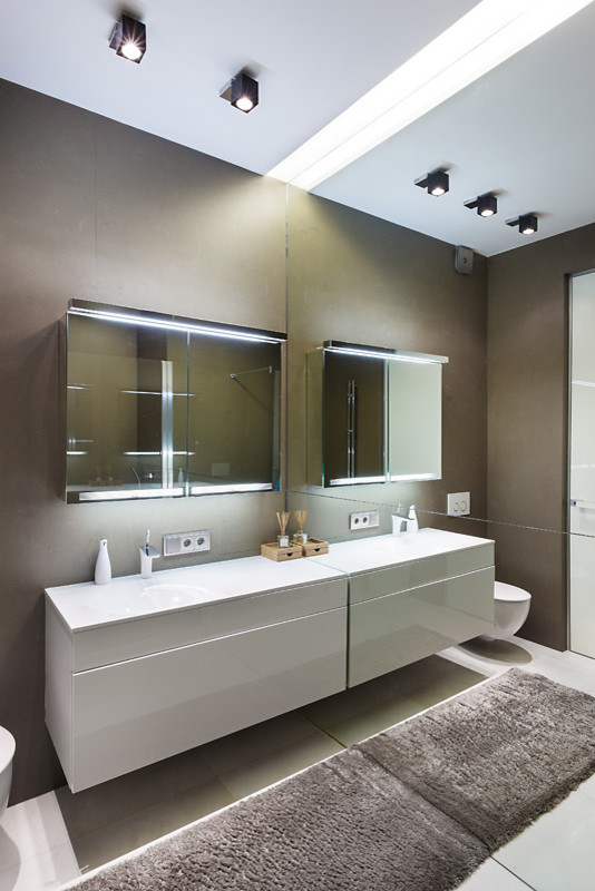 Обложка проекта: Ждановская 29