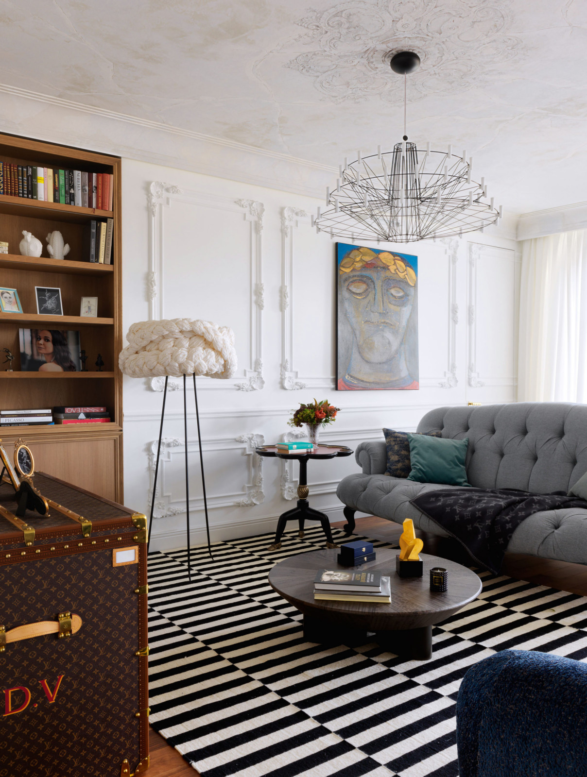 Мягкая мебель для квартиры в центре Санкт-Петербурга