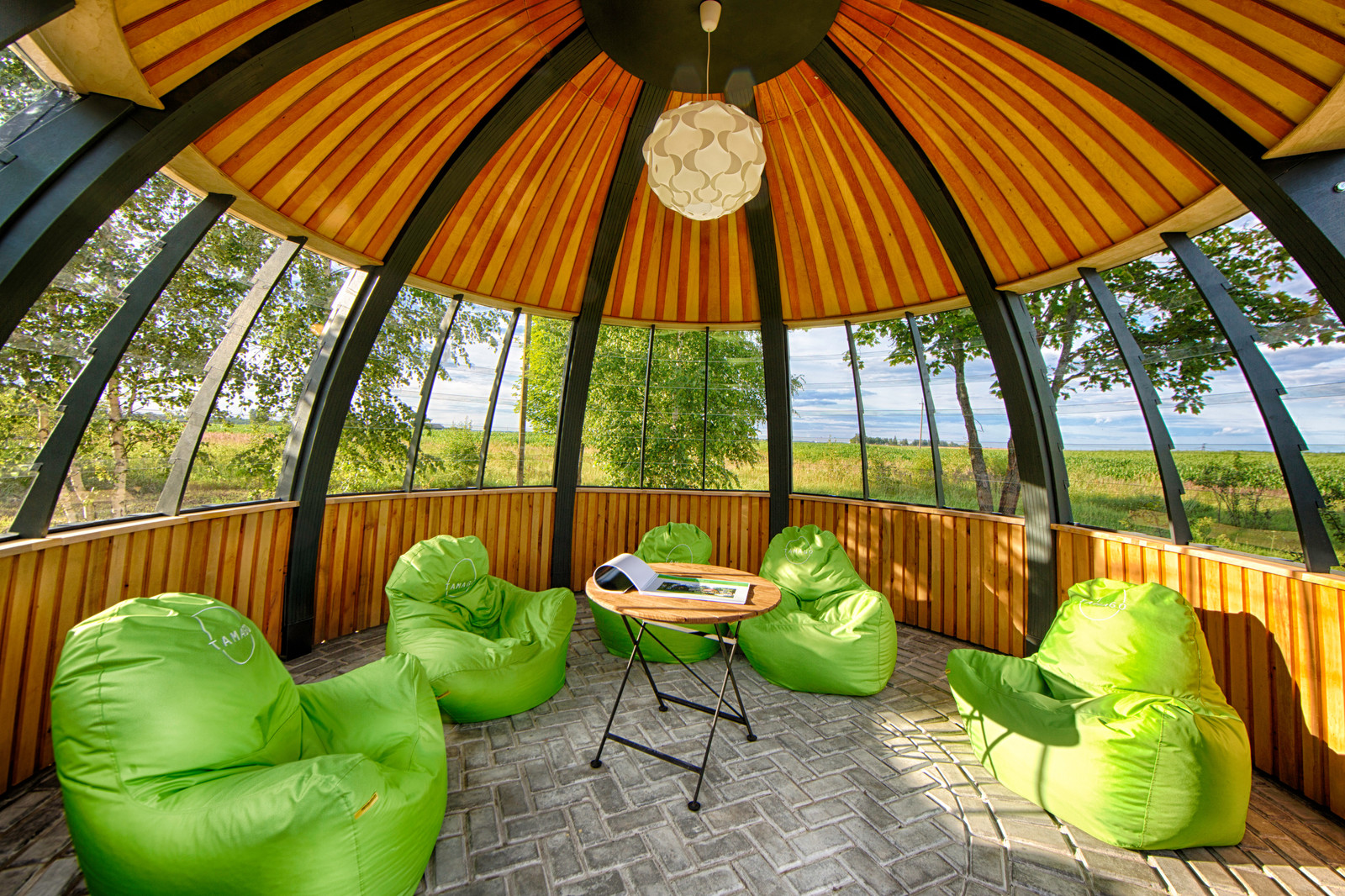 Круглая беседка Тамаго