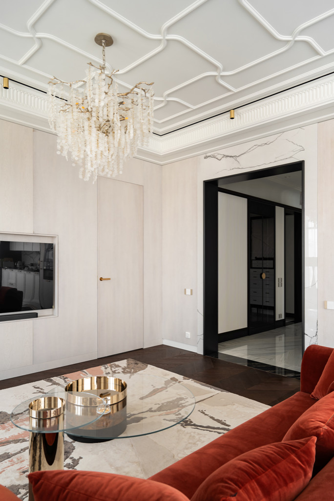 Шикарная квартира с белой мебелью