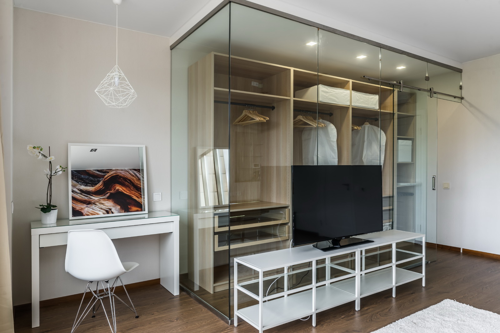 Обложка проекта: Подвесные кристаллы