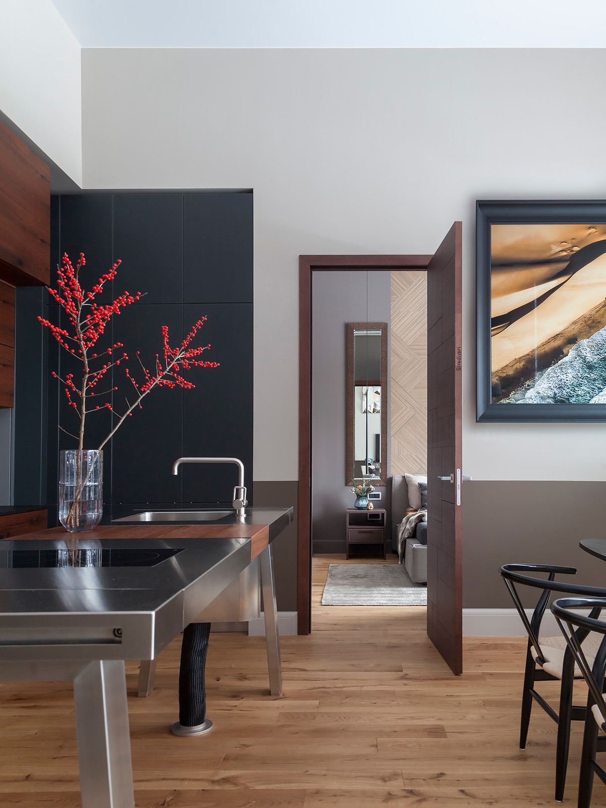 жк Лица_мужская квартира 70 кв.м