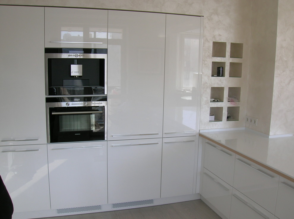 Шпон Ясень Оливковый + эмаль "Высокий глянец"