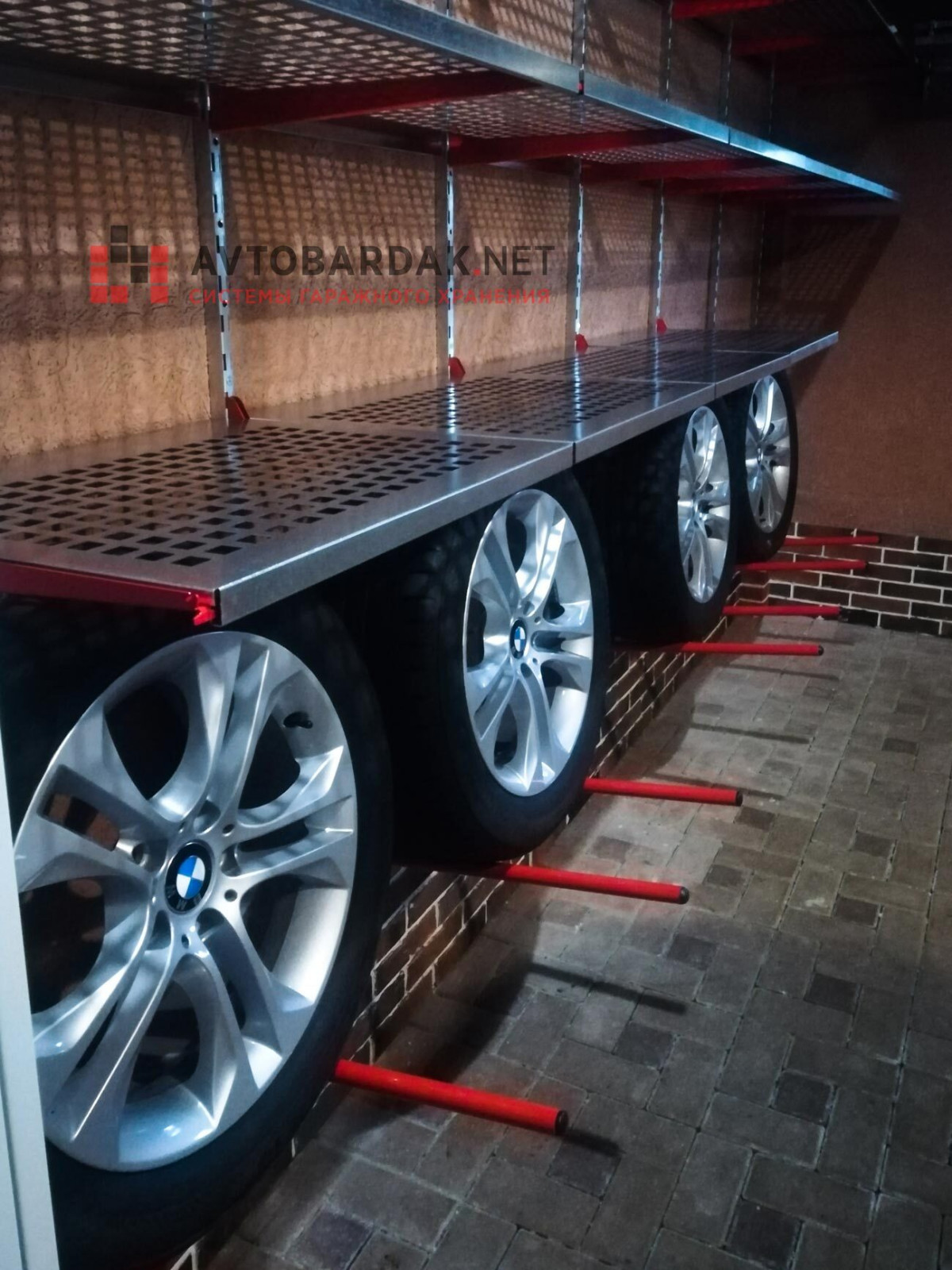 Проект №40: гараж для машины и квадроцикла+ шины, спортивный и садовый инвентарь