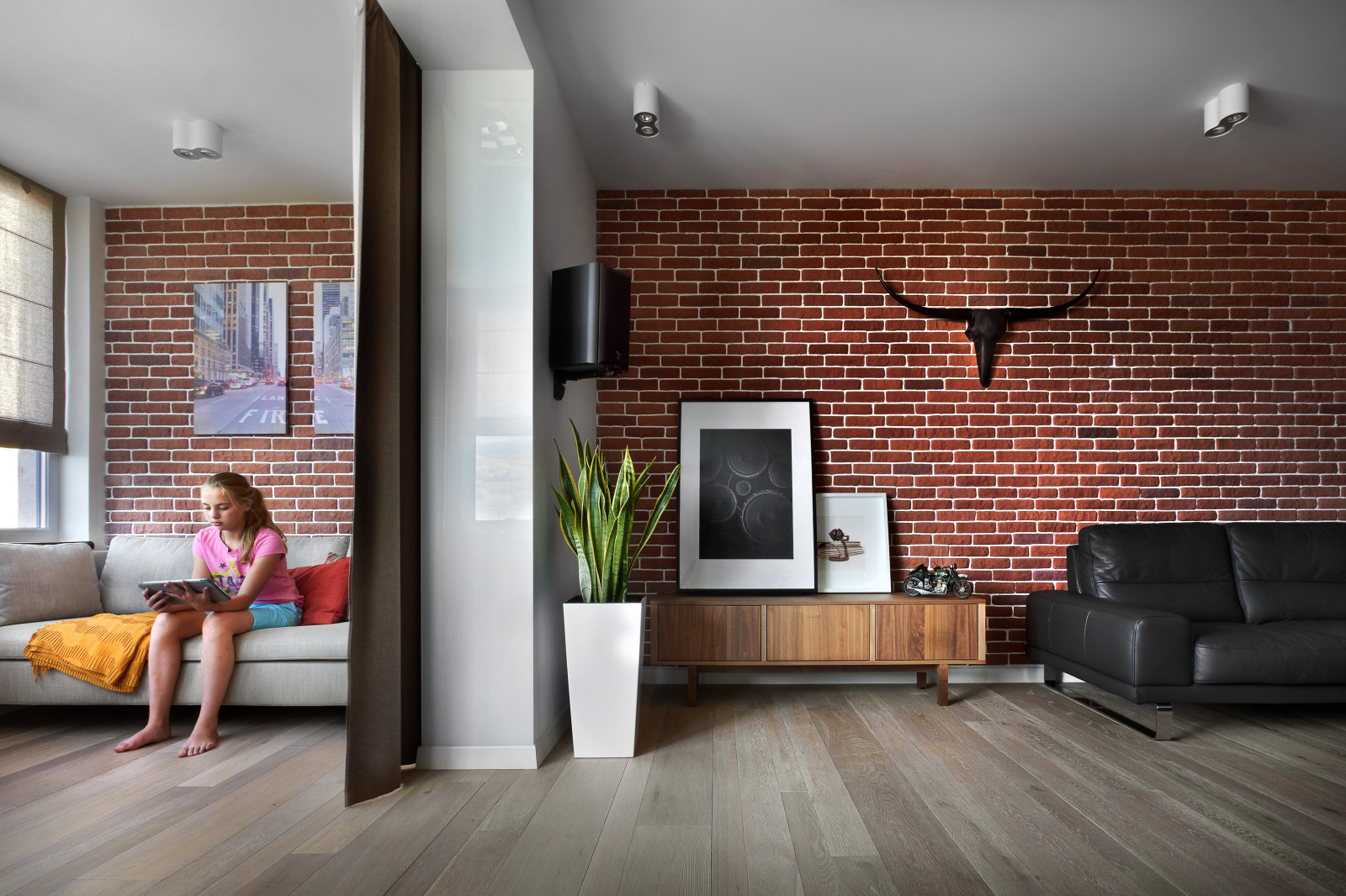 Фоновое изображение профиля Mikhail Shaposhnikov