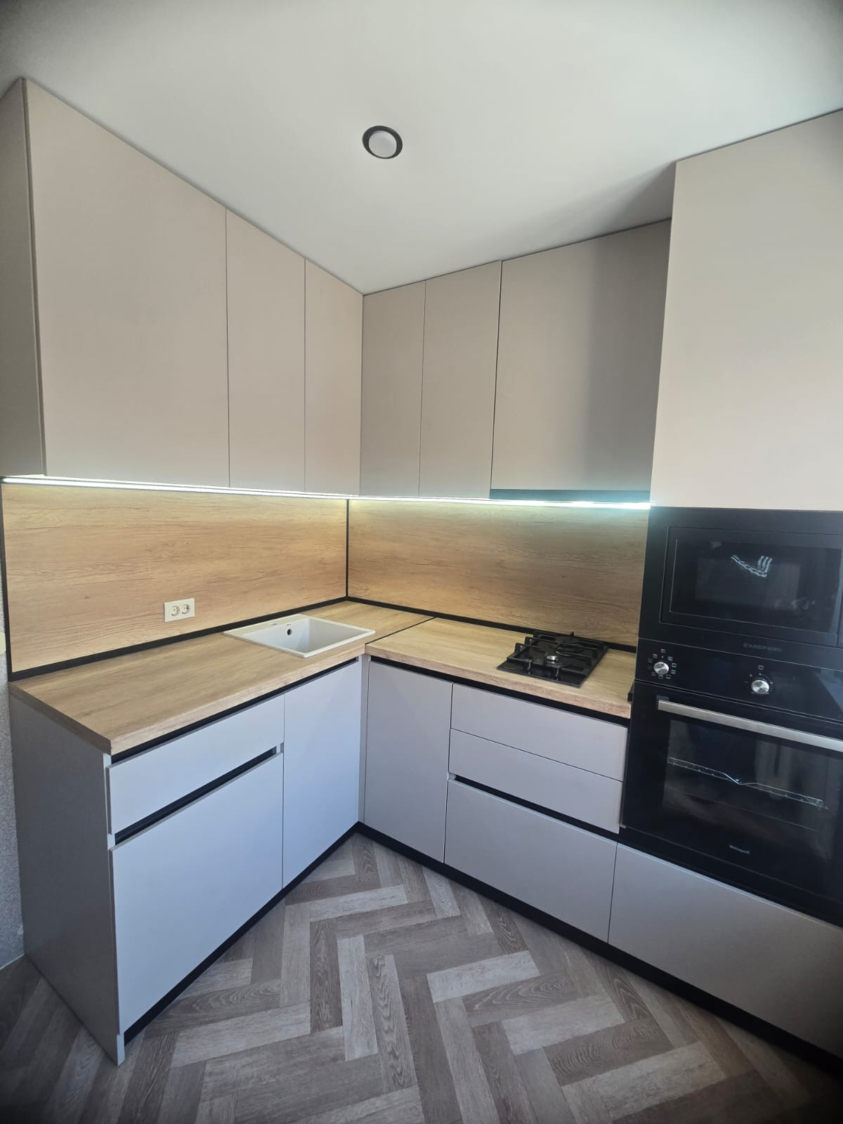 Обложка проекта: Кухня