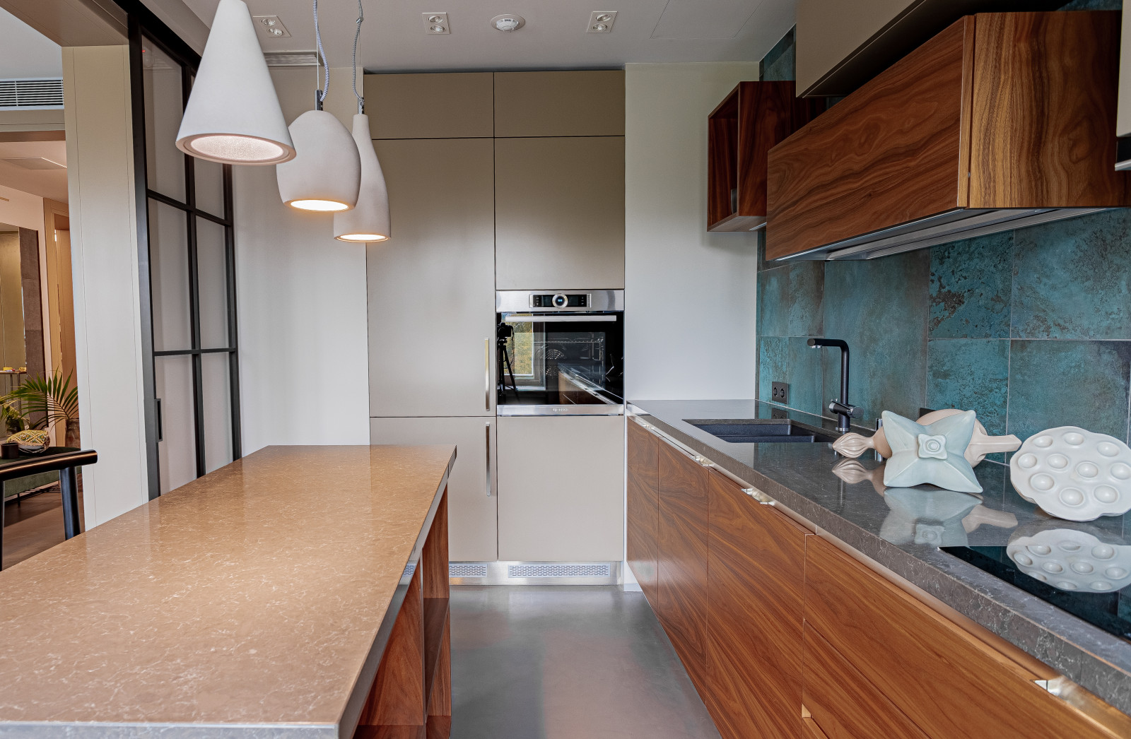 Квартира на набережной