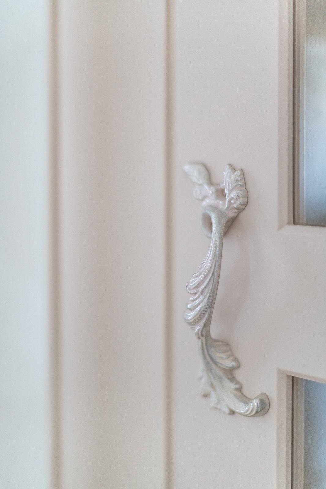 Мебель на заказ для светлой квартиры