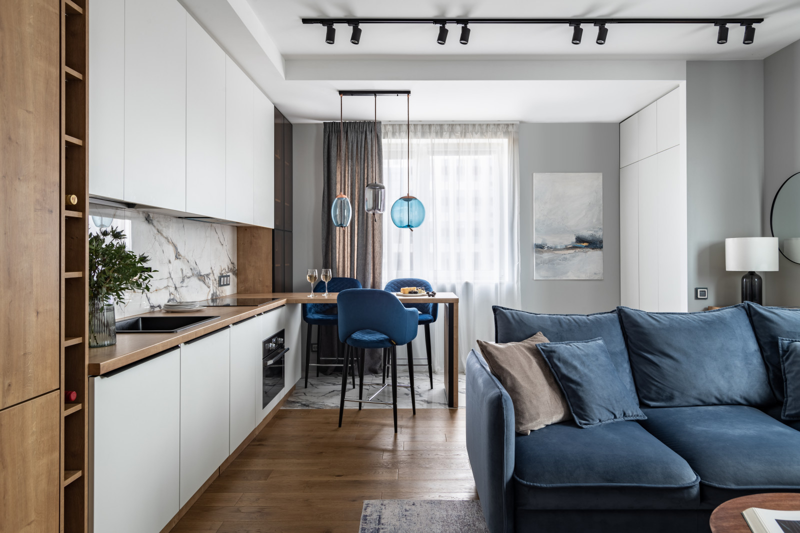 Современная квартира с элементами Эко - стиля.