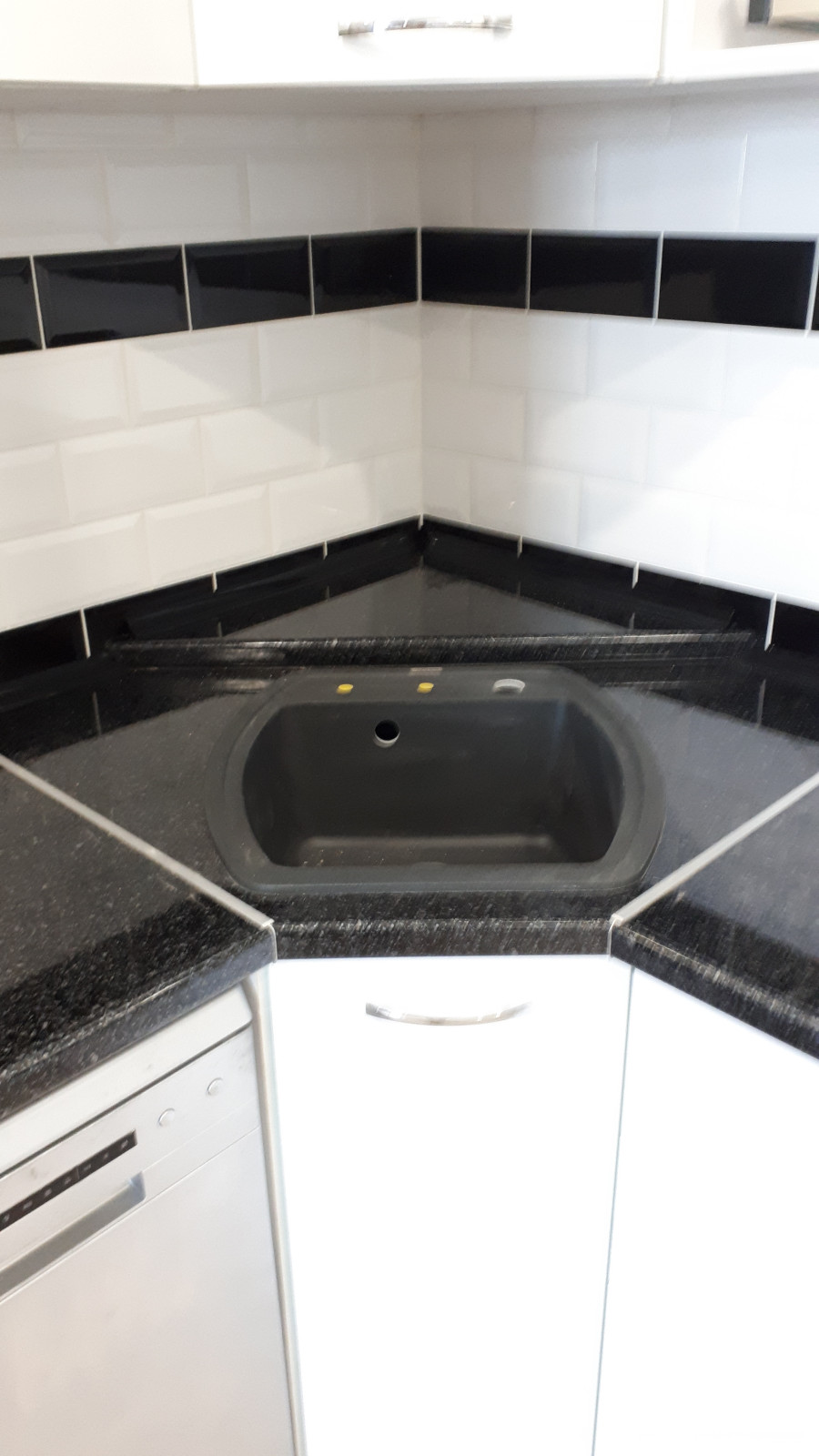 Кухонные гарнитуры