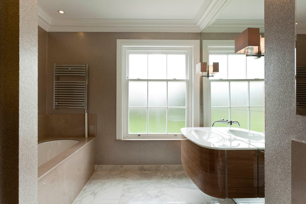 BISHOPSHEATH ENGLEFIELD GREEN