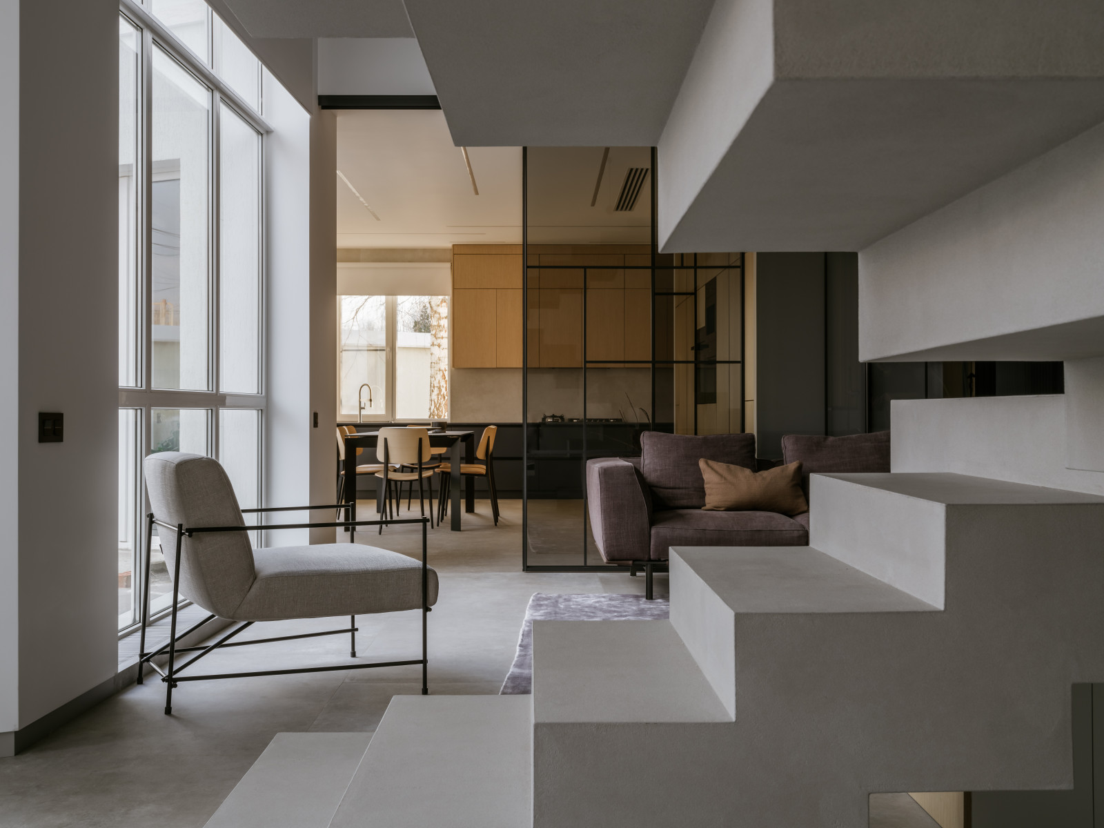 Дом с парящей лестницей