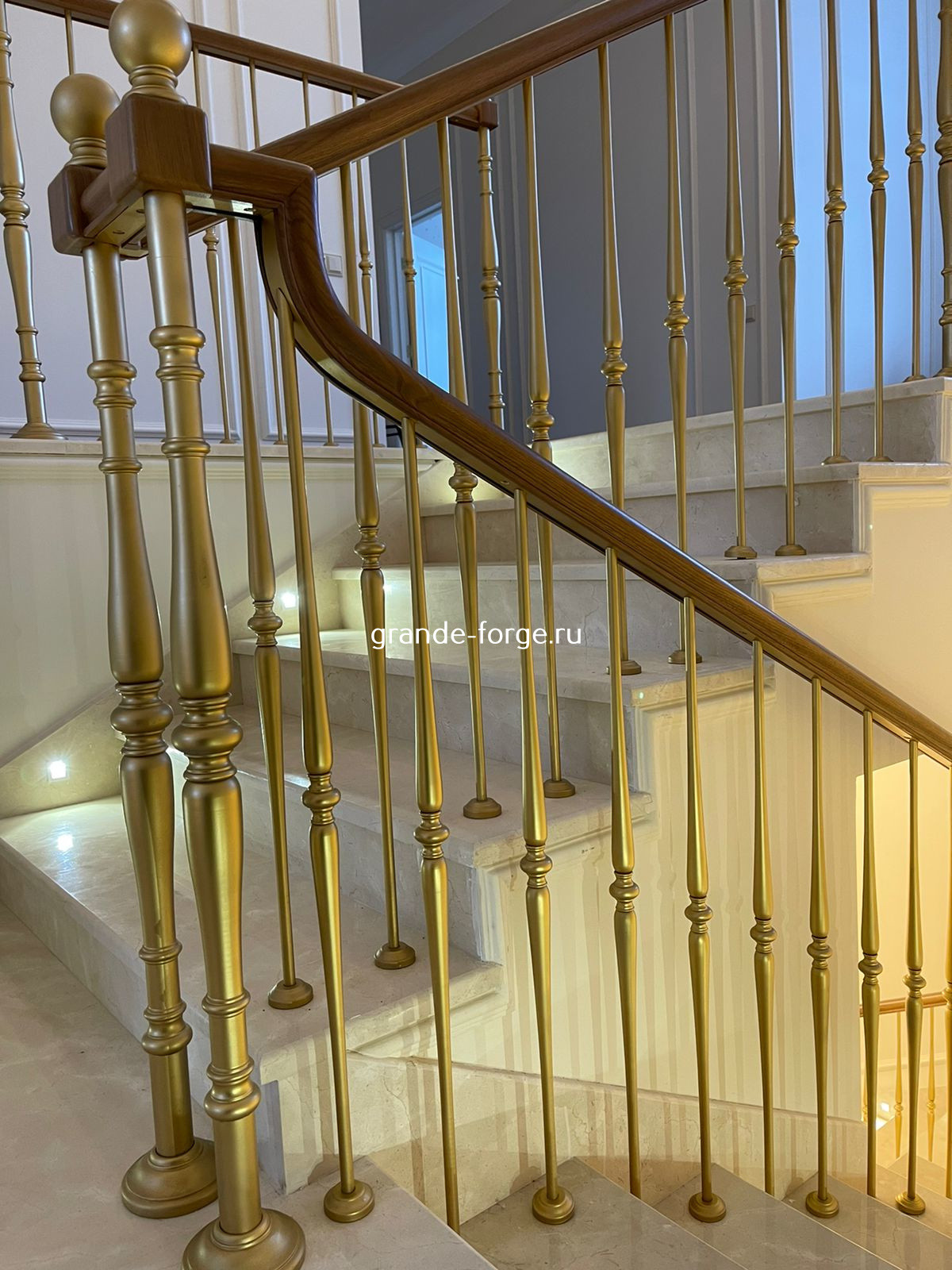 Лестница, стальное ограждение, фабрика Grande forge(Франция), коллекция "Рондо"