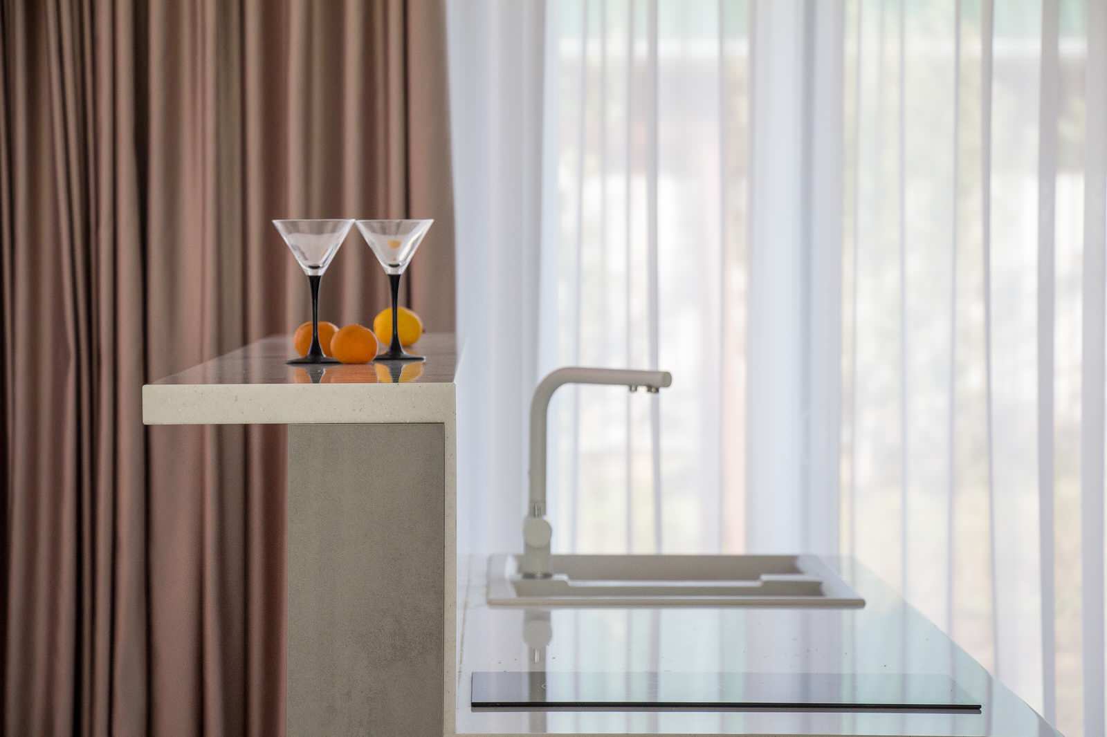 Обложка проекта: Акварельный интерьер дома с хрустальной лестницей