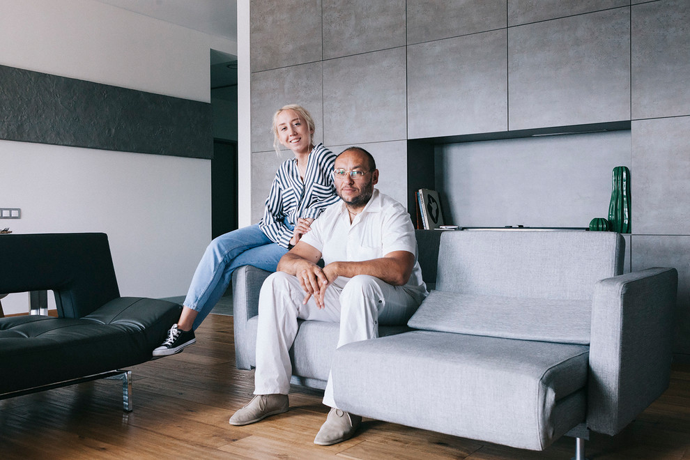 В гостях: Квартира на 37-м этаже с арт-объектами из металла