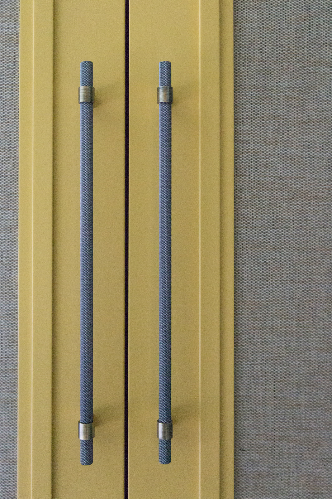 Встроенный шкаф из МДФ