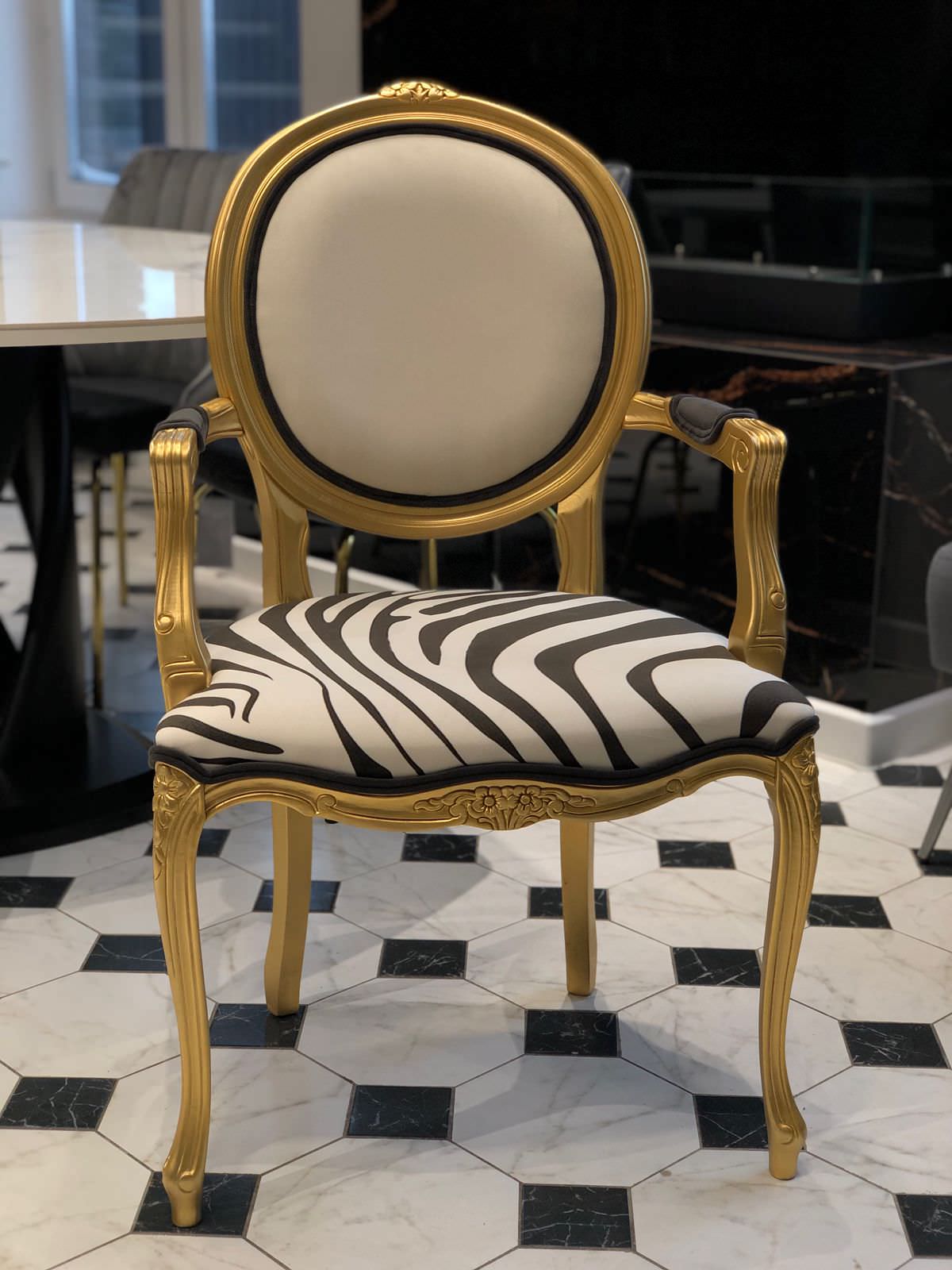 Салон Москва