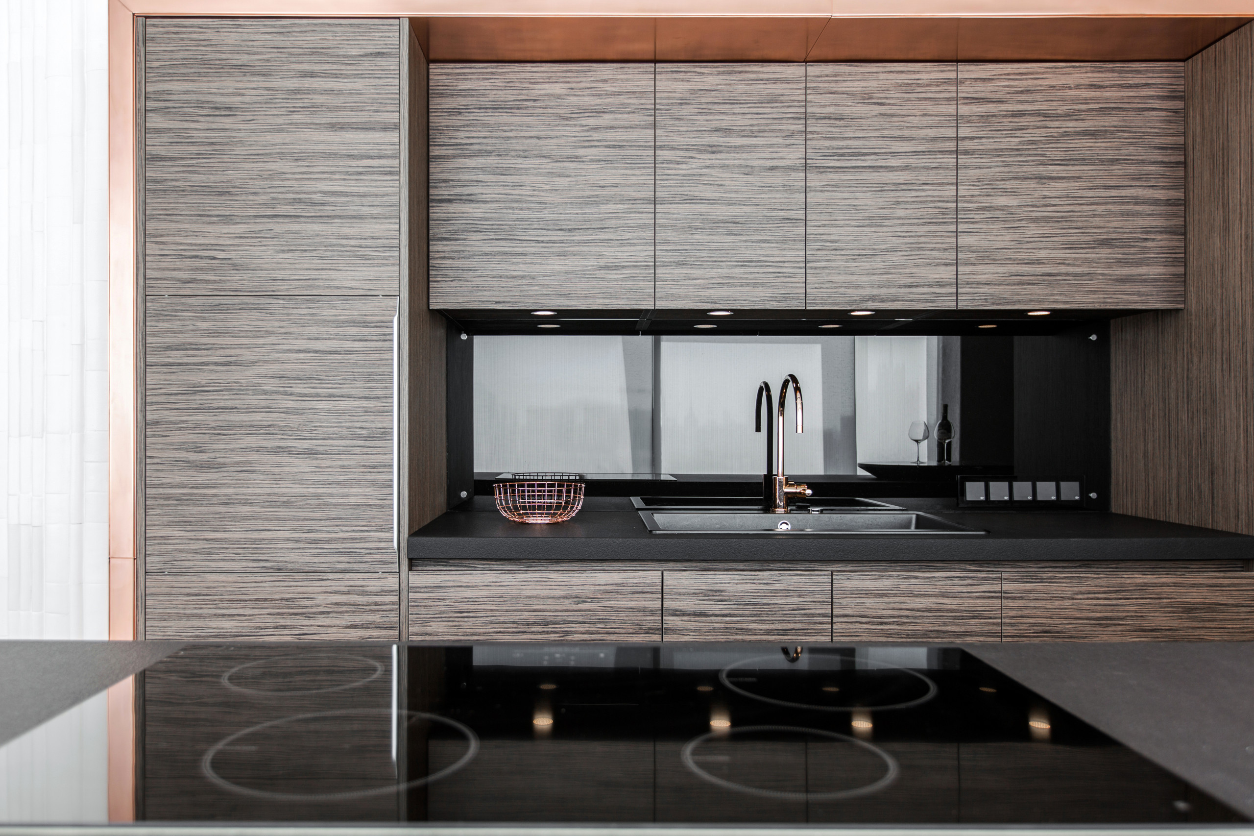 Houzz тур: Квартира с фарфоровым «ядром»