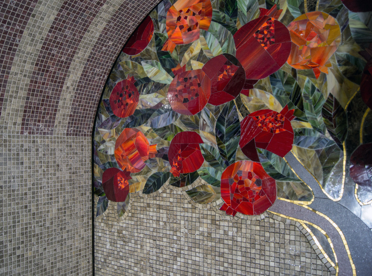 Хаммам с гранатовым деревом