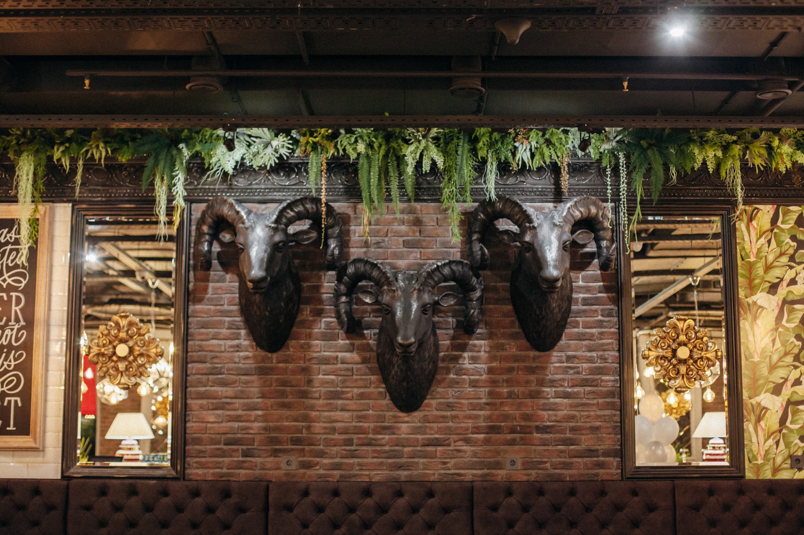 Шикарный карниз