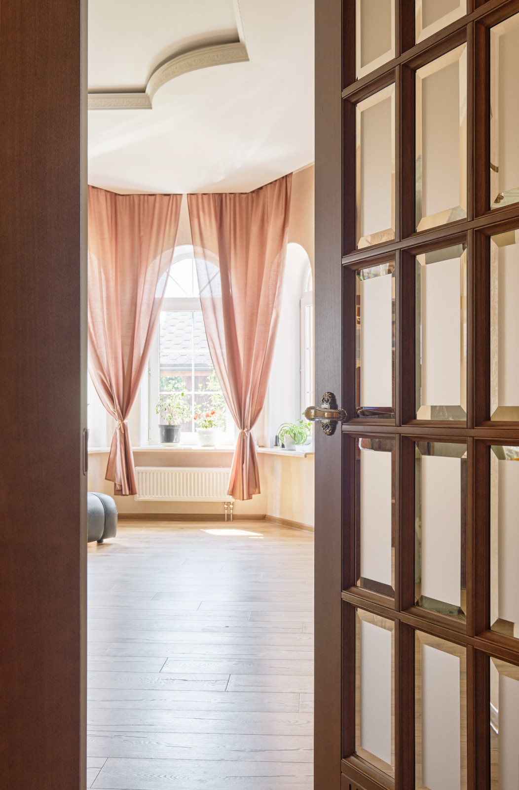 Модели Стимул и Премьер в отделке Ольха Орех