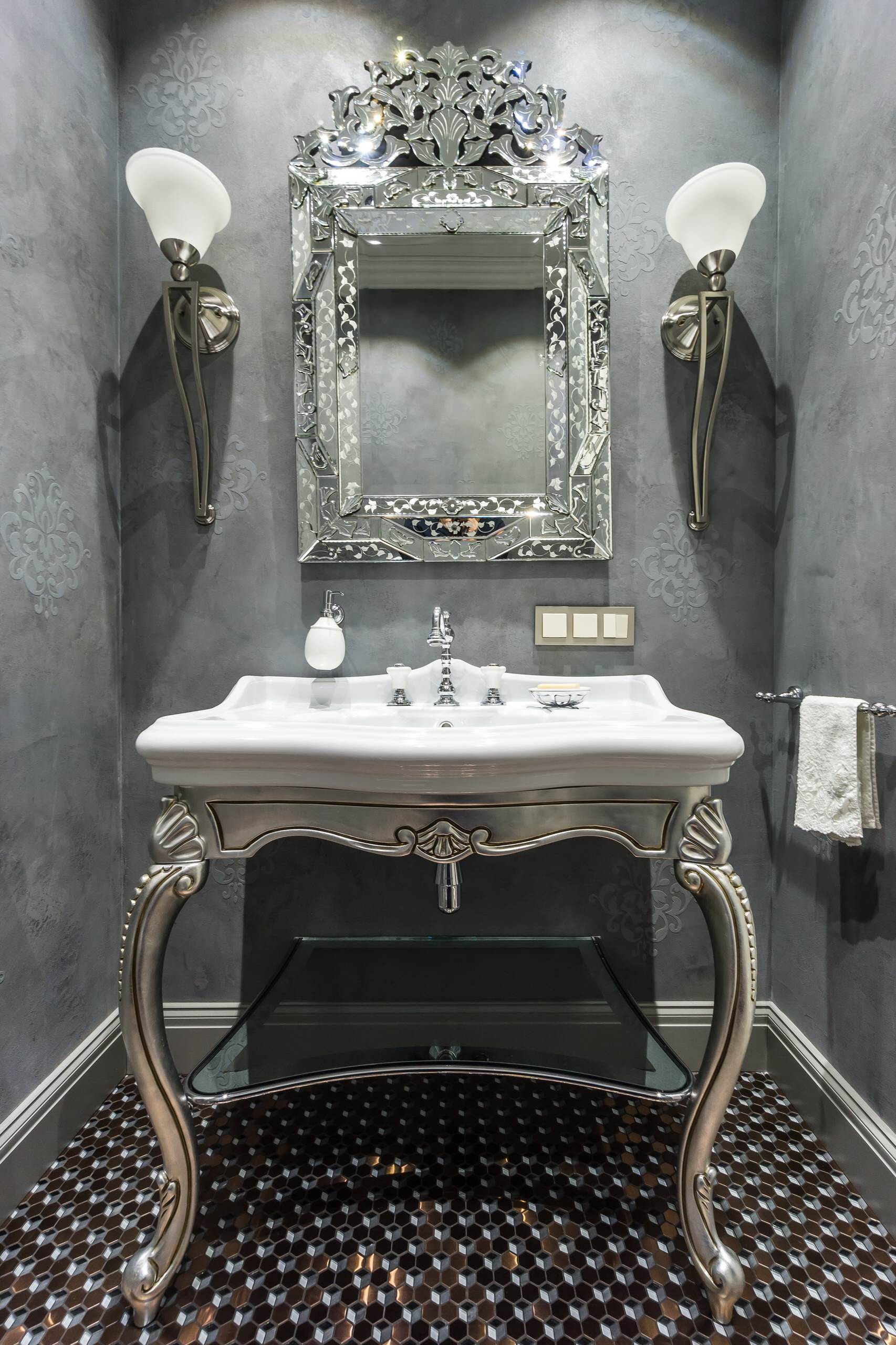 Houzz тур: Интерьер с графичной гостиной и просторным холлом