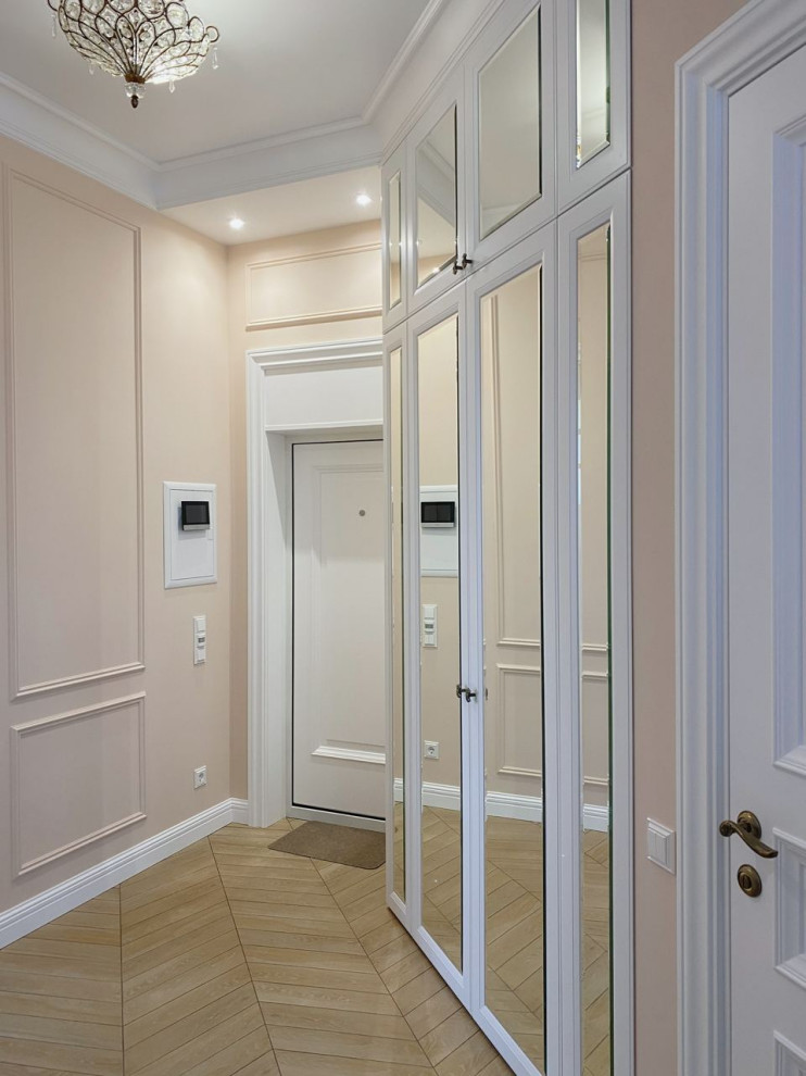 ЖК «Бенуа», гардеробный шкаф в прихожей