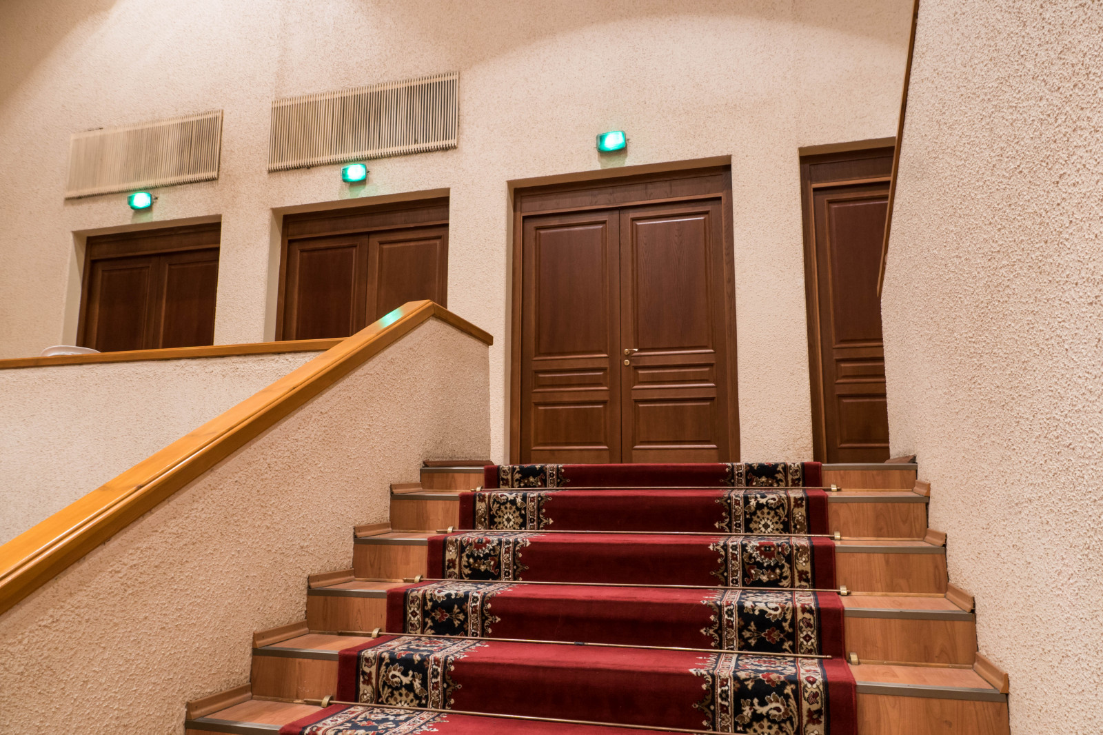 Санкт-Петербургский Гуманитарный университет профсоюзов