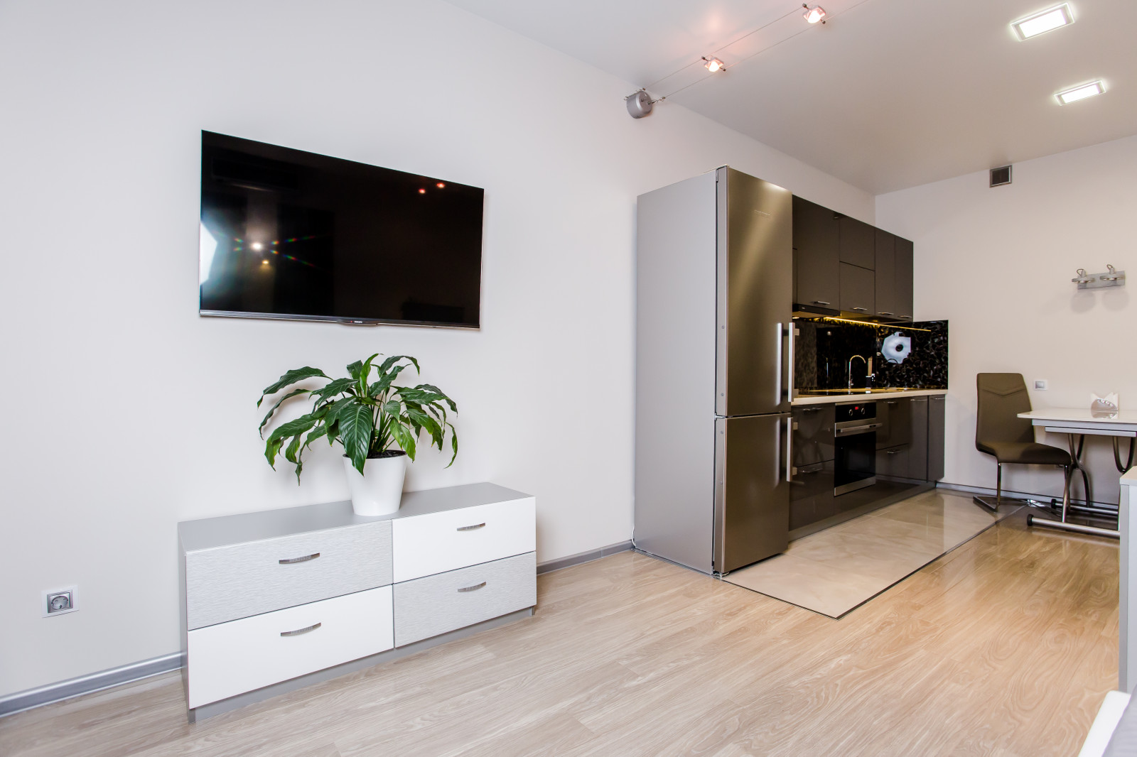 Студия в стиле Хай-тек