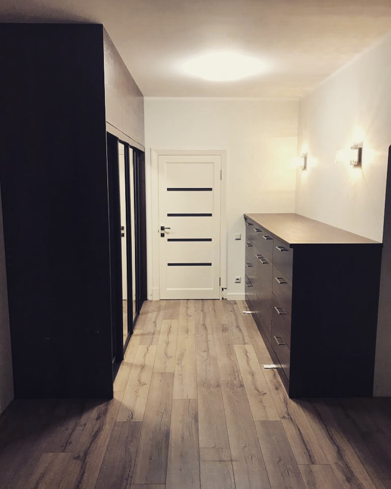 Обложка проекта: Гардеробная и тумба МДФ "горький шоколад"