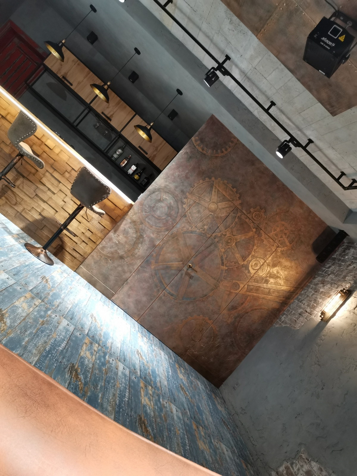 БИЛЛИАРДНАЯ В СТИЛЕ LOFT.