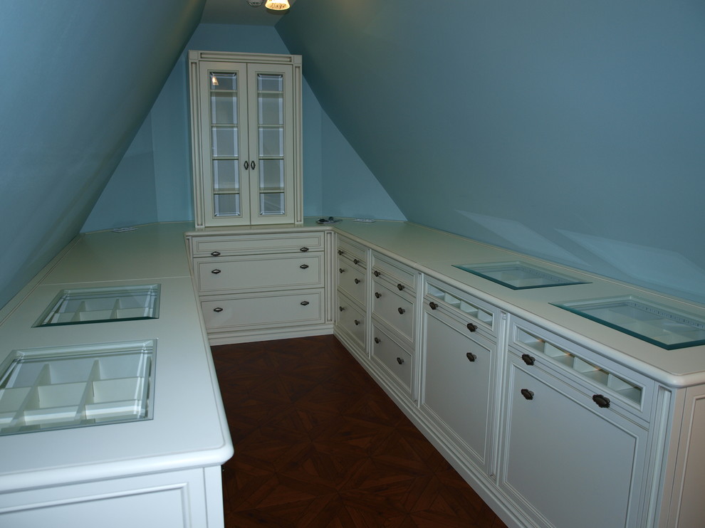 Дом на склоне холма